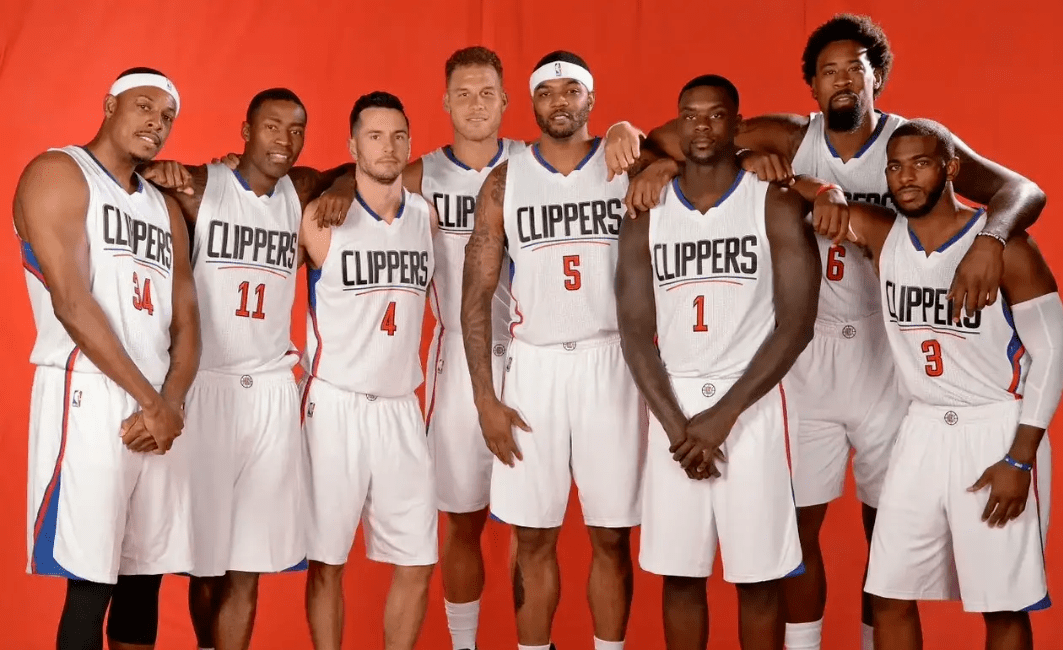 足球国足训练营加入体能测试项目（国足训练营新增体能测试环节）